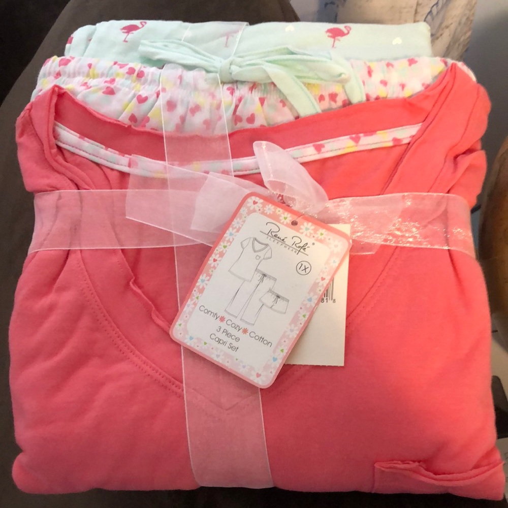 Brand New 1X Women’s PJ Set